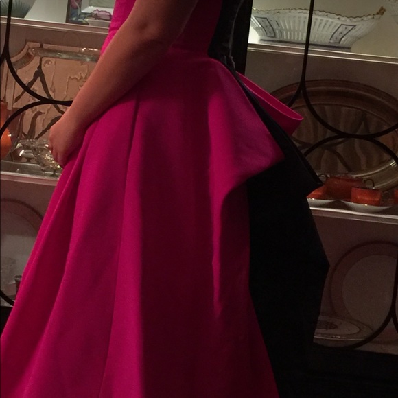 Oscar de la renta hot pink gown size 2 - Picture 11 of 16